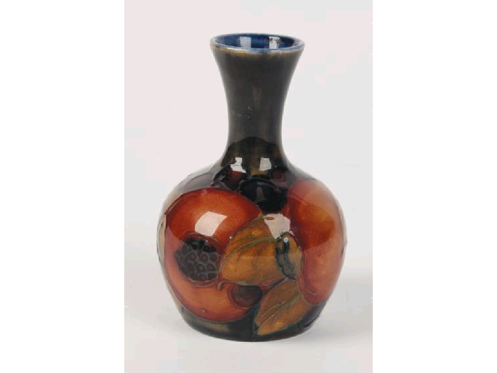 Appraisal: A SMALL NARROW NECKED VASE decorated in the Pomegranate pattern