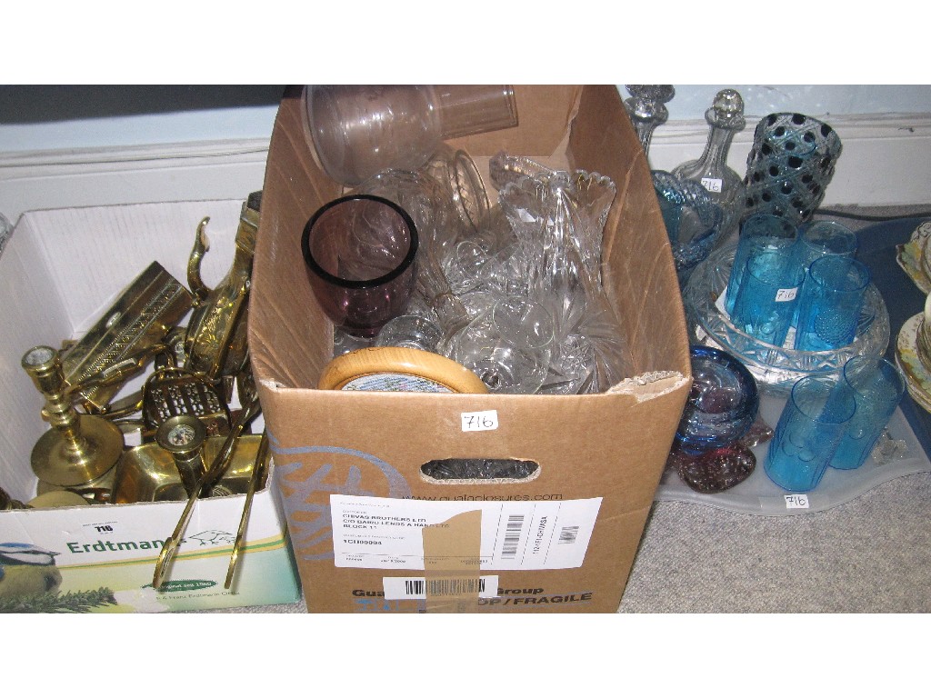 Appraisal: Lot comprising tray and a box of various glassware including