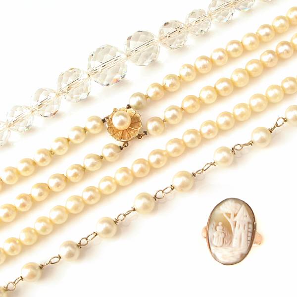 Appraisal: A collection of jewelry including three cultured pearl necklaces two