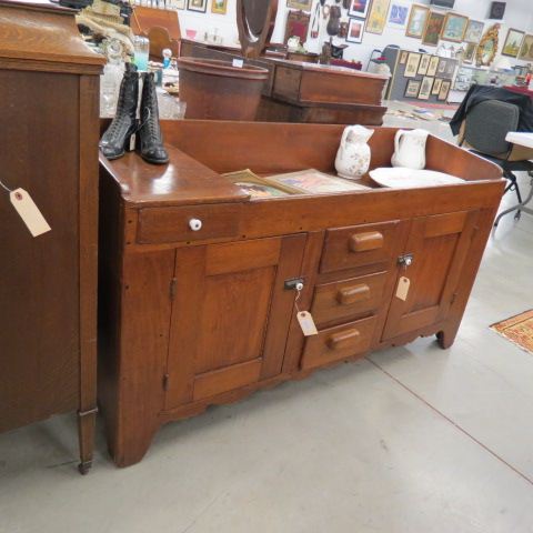 Appraisal: th Century Cherry Dry Sink