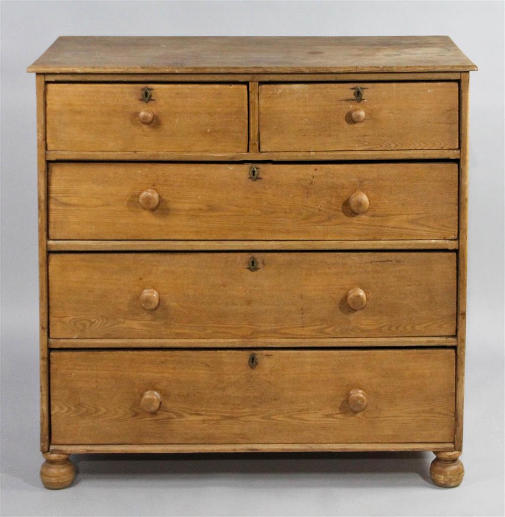 Appraisal: PRIMITIVE PINE CHEST OF DRAWERS having a molded edge above