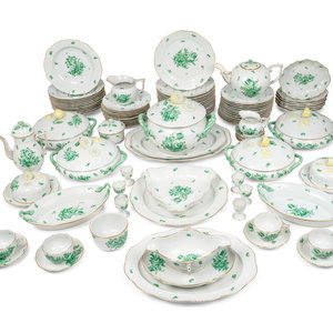 Appraisal: A Herend Chinese Bouquet Porcelain Dinner Service Circa comprising dinner