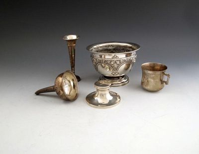 Appraisal: A mixed lot of silver items various date and maker's