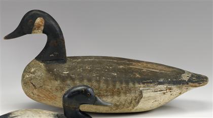 Appraisal: Carved and painted Canada goose decoy attributed to ira hudson