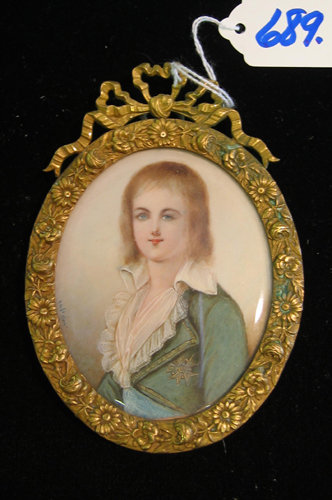 Appraisal: MINIATURE FRENCH OVAL OIL PAINTING portrait of a young noble