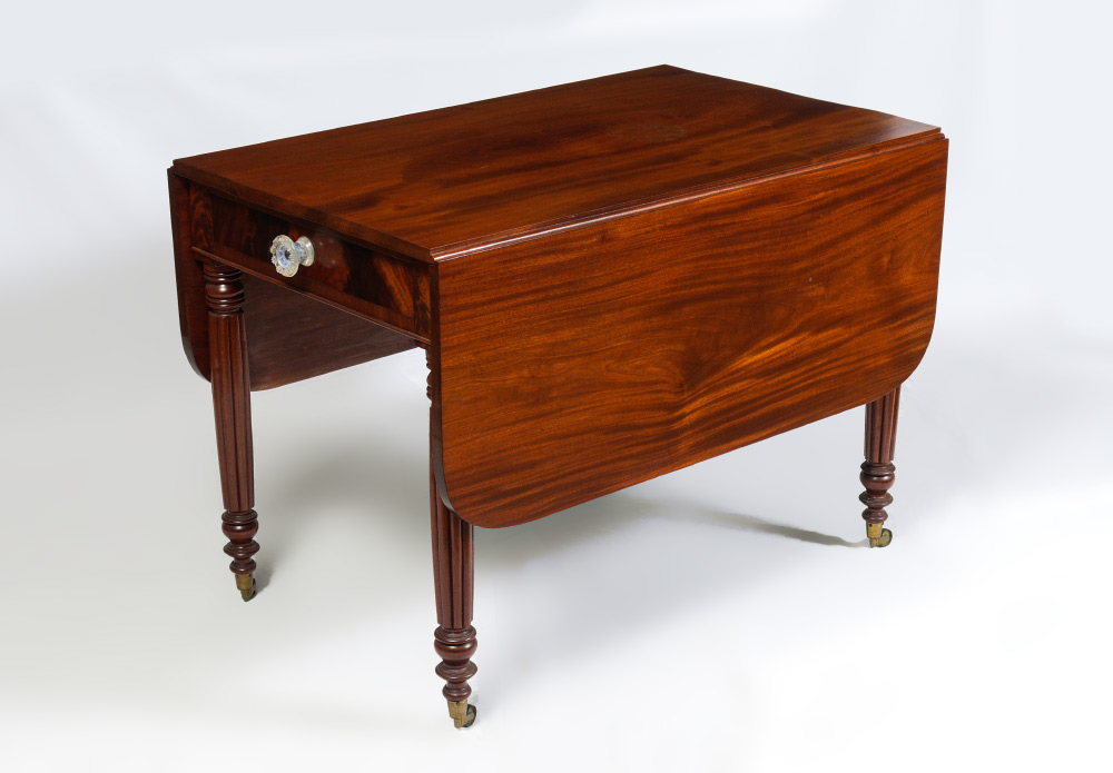 Appraisal: TH CENTURY MAHOGANY DROP LEAF TABLE Drawer with original glass