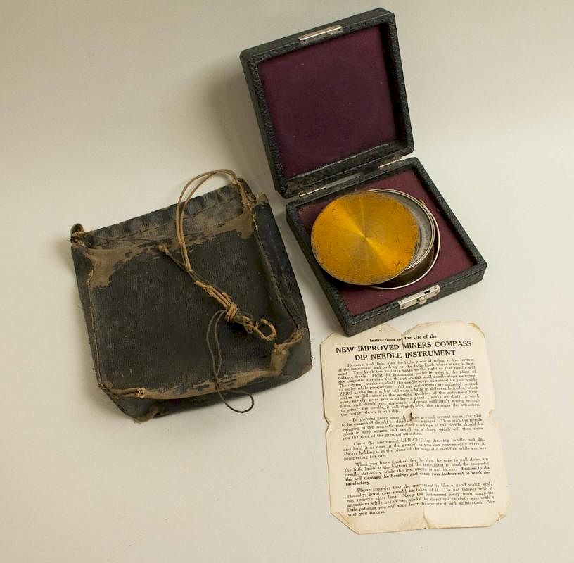 Appraisal: Boxed Miner's Compass Boxed miner's compass with leather bag Unmarked