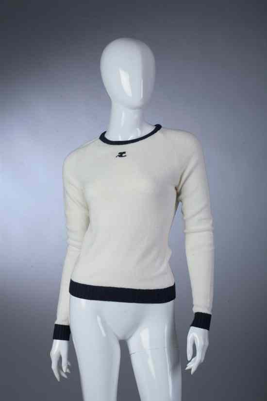 Appraisal: COURR GES WHITE AND NAVY LOGO SWEATER s