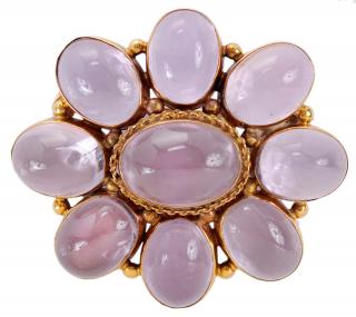 Appraisal: kt Antique Amethyst Brooch with eight oval cabochon amethysts approx