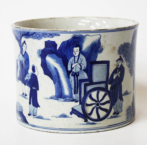 Appraisal: A CHINESE BLUE AND WHITE PORCELAIN BRUSH POT of cylindrical