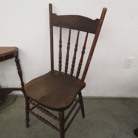 Appraisal: Oak Side Chair pressed back spindale decor