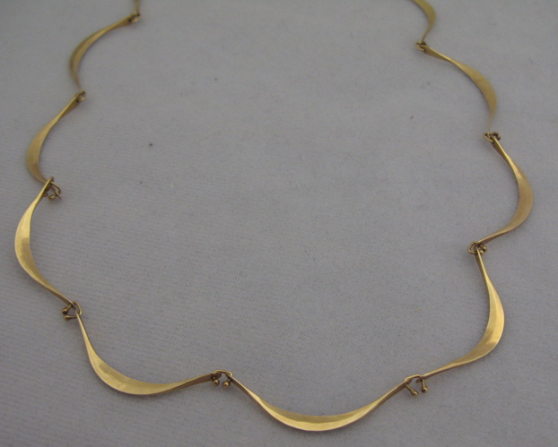 Appraisal: FOURTEEN KARAT GOLD NECKLACE grams