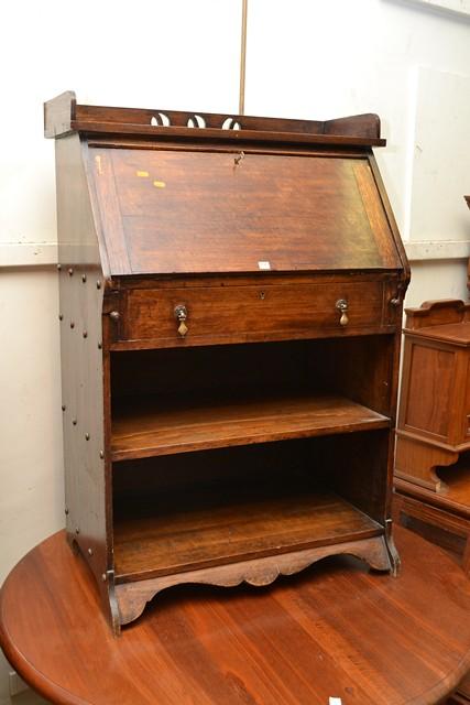 Appraisal: AN ARTS AND CRAFTS OAK DROP FRONT BUREAU