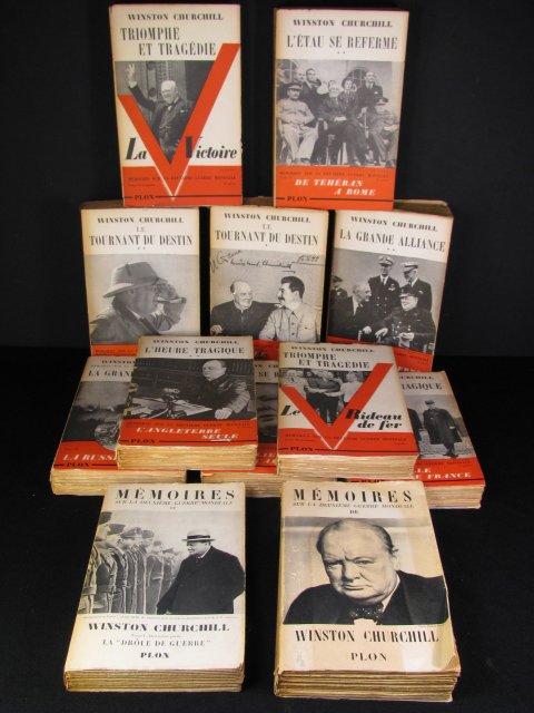 Appraisal: Twelve paperback books of Sir Winston Churchill's Memoirs ranging from