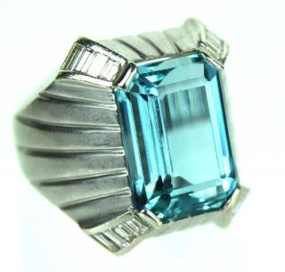 Appraisal: A Lady's Karat Aquamarine Diamond Ring Karat White Gold high