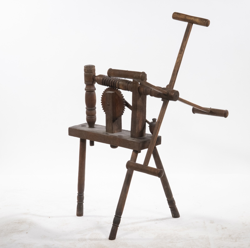 Appraisal: TRIPOD YARN WINDER th c Yard Winder three-legged base and