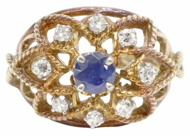 Appraisal: Estate kt gold ring domed setting with center blue stone