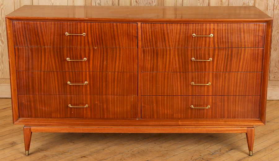 Appraisal: ITALIAN MAHOGANY EIGHT DRAWER DRESSER C An Italian mahogany eight