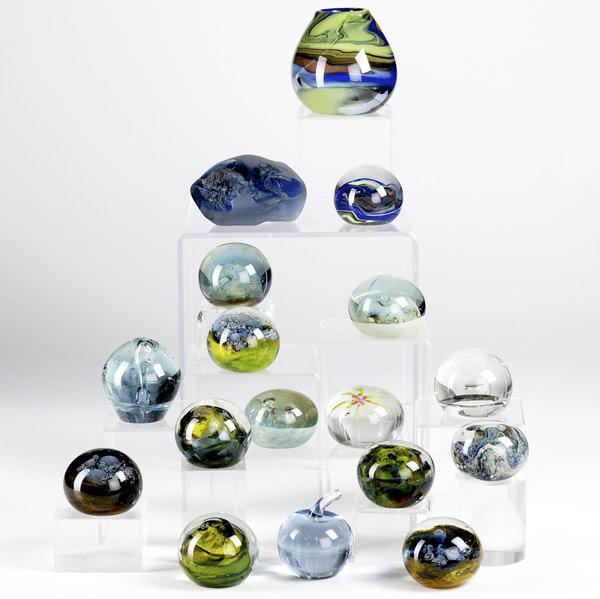 Appraisal: STEVEN MILDWOFF - Fourteen paperweights made for Milropa Studios Queens