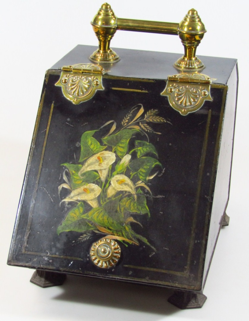 Appraisal: A late th early thC Toleware coal box with brass