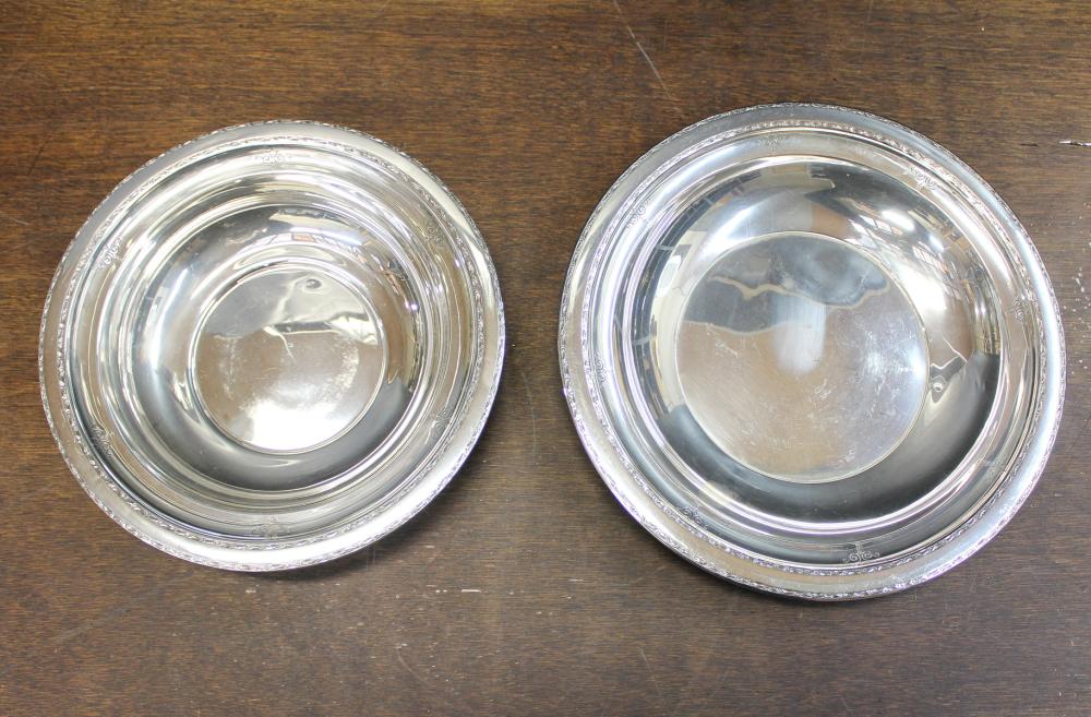 Appraisal: SET OF TWO TOWLE STERLING SILVER SERVING BOWLS in the