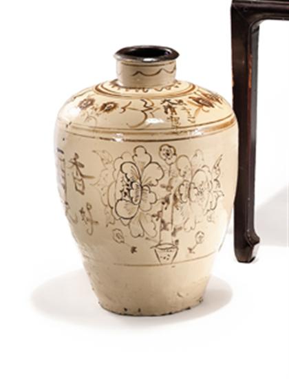 Appraisal: Large Chinese cizhou wine jar th century Of tapering ovoid