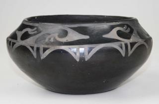 Appraisal: early th c Santa Clara or San Ildefonso Pueblo burnished