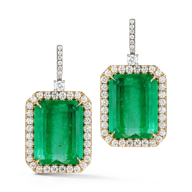 Appraisal: OCTAGON EMERALD EARRING Fancy Shape OCTAGON Setting K Y Color