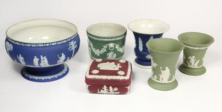 Appraisal: lot of Wedgwood jasperware group consisting of a lidded box