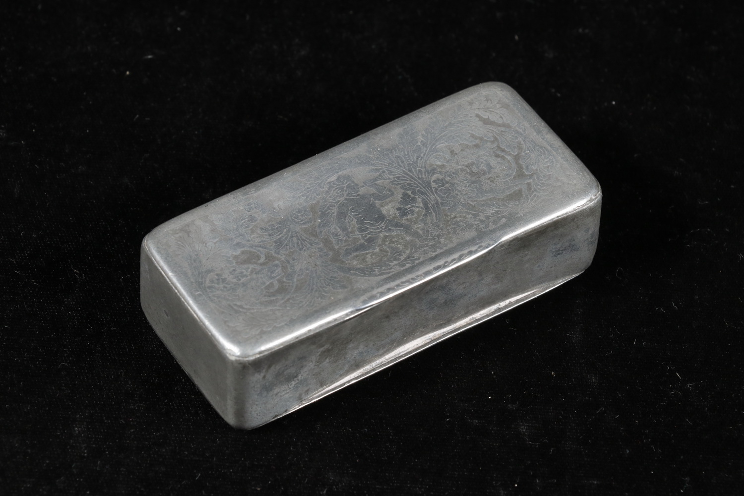 Appraisal: TH C PEWTER SNUFF BOX Continental Snuff Box with hinged