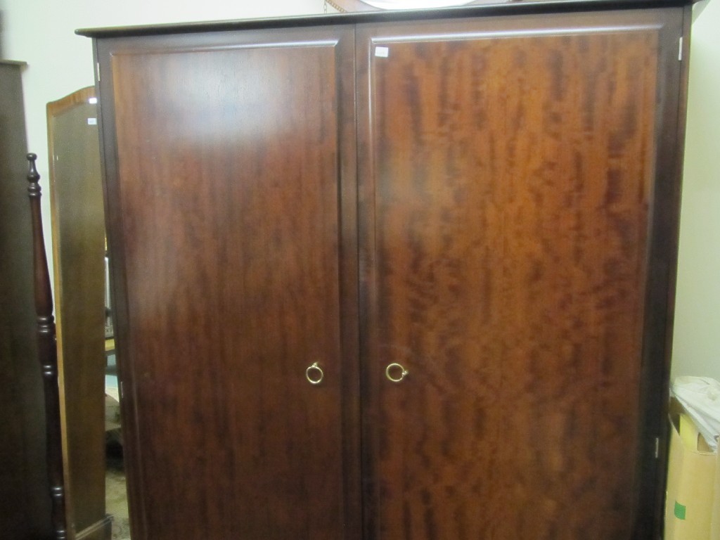 Appraisal: Stag Minstrel composite bedroom suite and cheval mirror