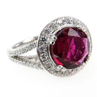 Appraisal: Approx Carat Burma Ruby Carat Diamond and Karat White Gold