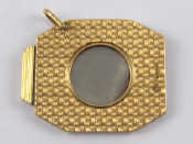 Appraisal: A carat gold cigar cutter approx x cm