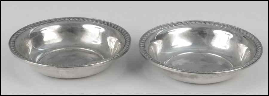 Appraisal: PAIR OF AMERICAN STERLING SILVER BOWLS Both bearing a gadroon