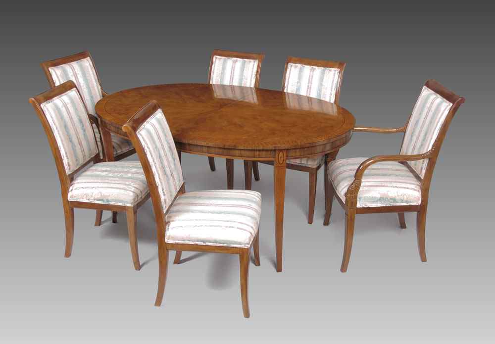 Appraisal: DREXEL HERITAGE AVENUES DINING TABLE LEAVES CHAIRS Veneer top with