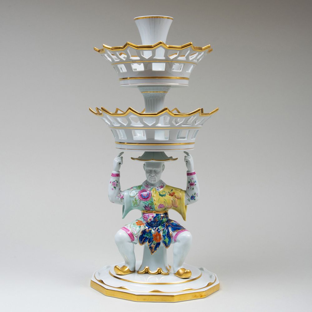 Appraisal: Mottahedeh Porcelain Three-Tiered Sweetmeat Stand in the 'Tobacco Leaf' Pattern