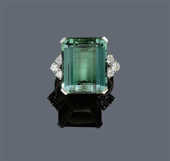 Appraisal: TOURMALINE AND DIAMOND RING POCHON White gold Classic-elegant ring the