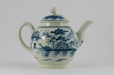 Appraisal: A Worcester blue and white teapot and cover painted with