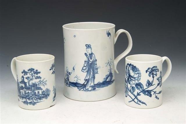 Appraisal: A WORCESTER 'THORNY ROSE' BLUE AND WHITE MUG circa with