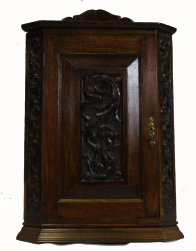 Appraisal: Victorian Carved Oak Corner Cupboard cm x cm