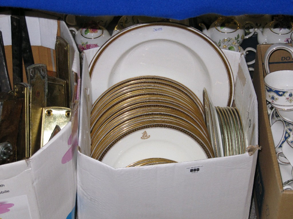 Appraisal: Box of 'Cauldon' dinnerware