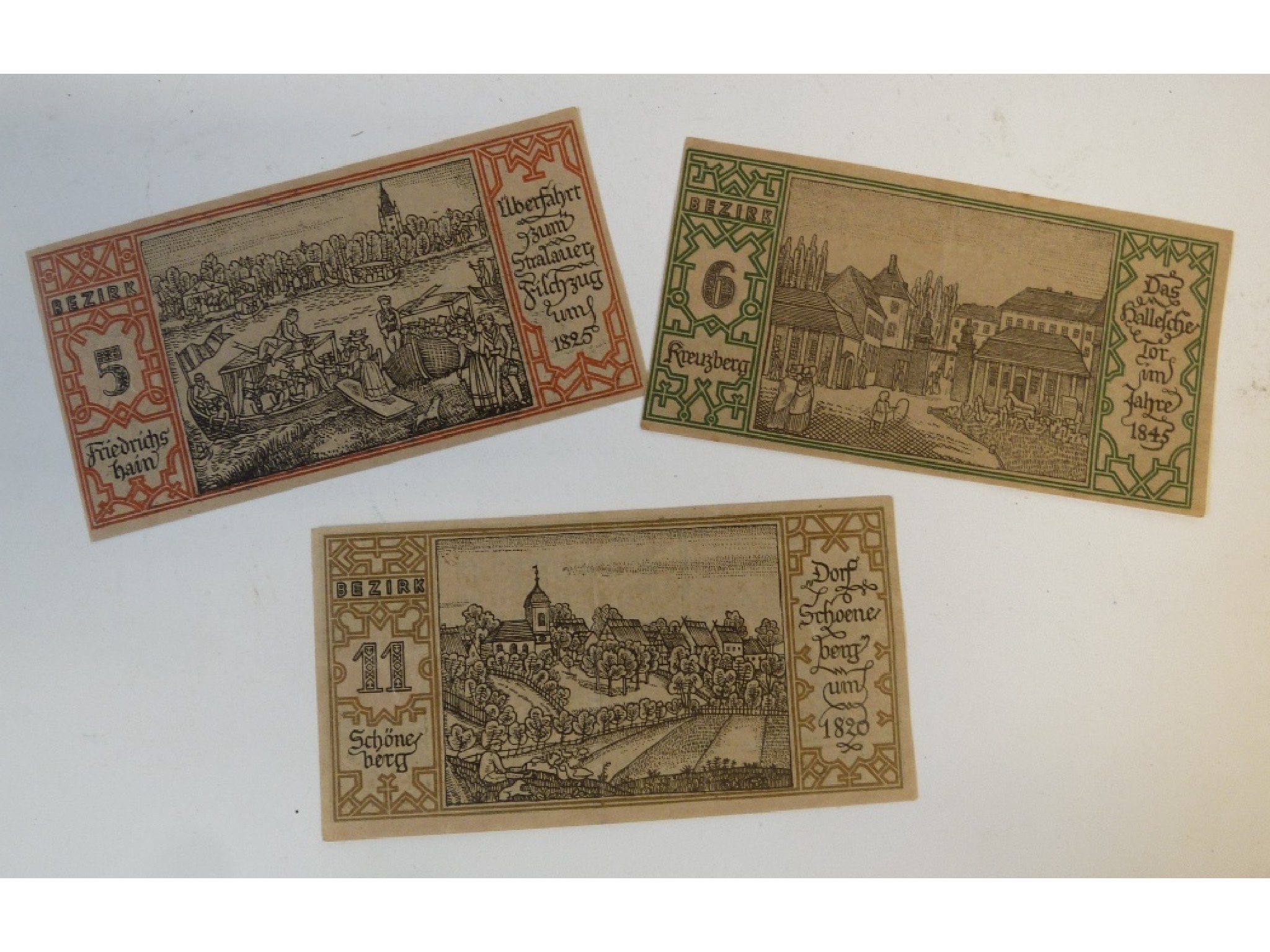 Appraisal: A RINGBINDER ALBUM CONTAINING A COLLECTION OF APPROXIMATELY GERMAN NOTGELD