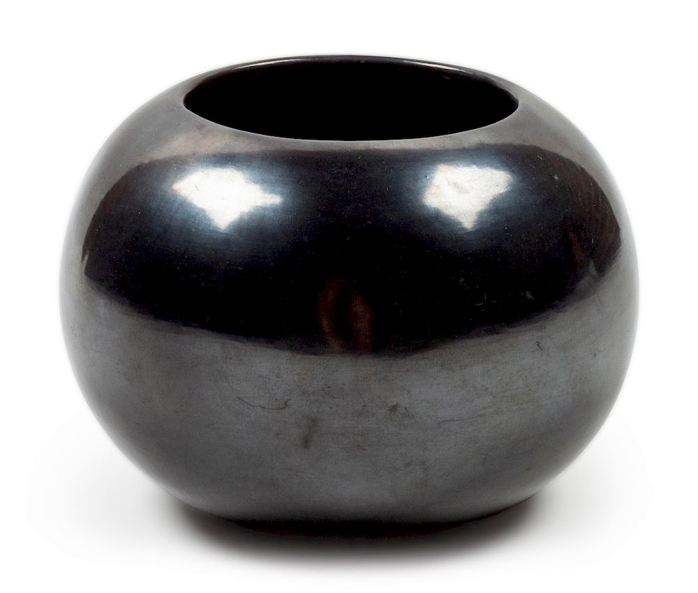 Appraisal: Maria Martinez San Ildefonso - Blackware Jar Maria Martinez San