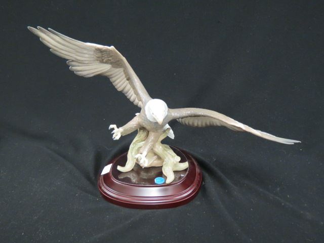 Appraisal: Lladro Porcelain Figurine of a Bald Eagle tall wing span