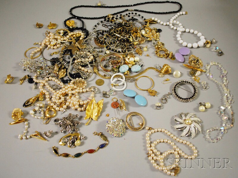 Appraisal: Assorted Group of Costume Jewelry including faux pearls beaded necklaces