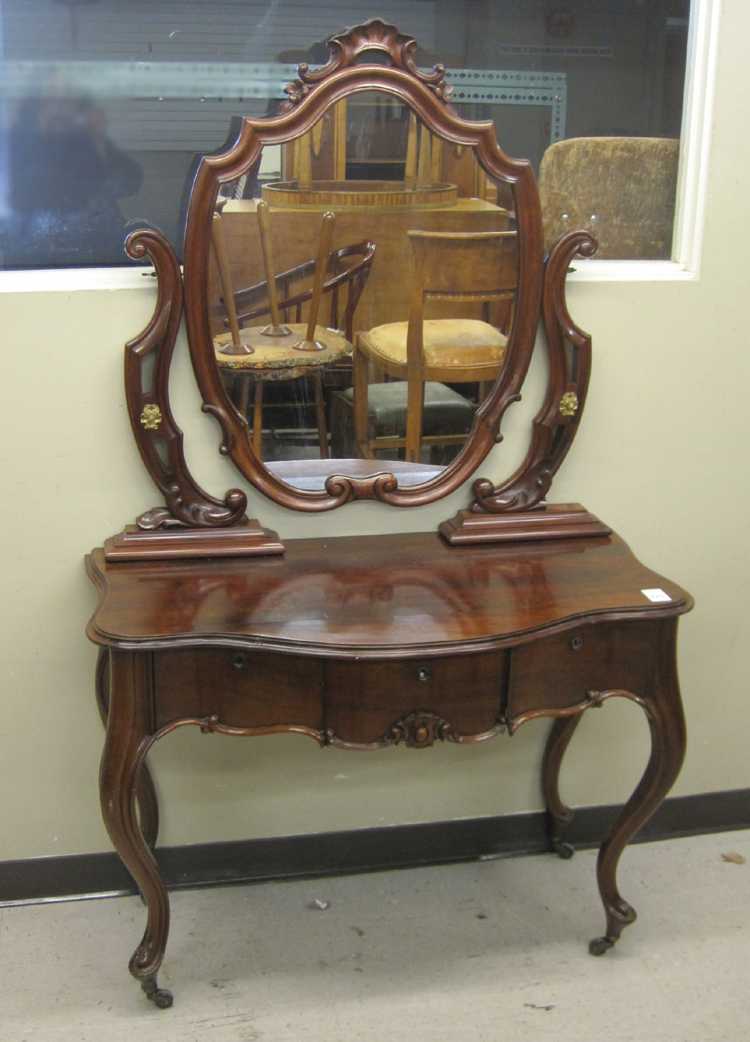 Appraisal: VICTORIAN MAHOGANY DRESSING TABLE WITH MIRROR Louis XV substyle English