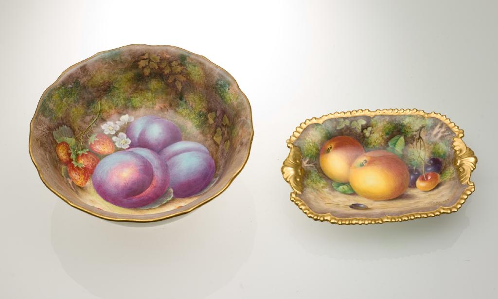 Appraisal: ROYAL WORCESTER PORCELAIN FRUIT PAINTED BOWL PAINTED BY HARRY AYRTON