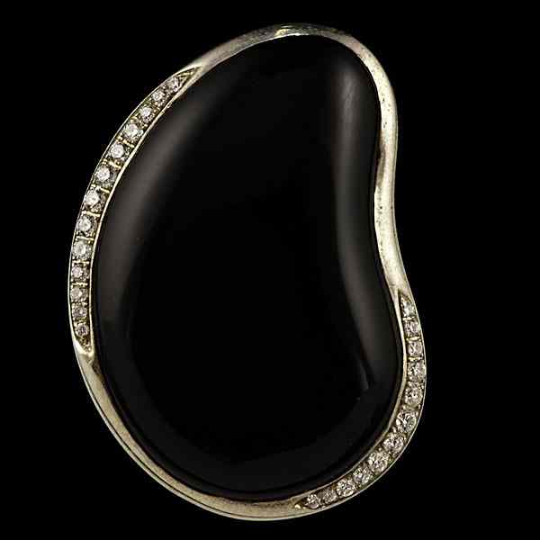 Appraisal: Ippolita Onyx and Diamond Ring Ippolita sterling silver Sculptura onyx