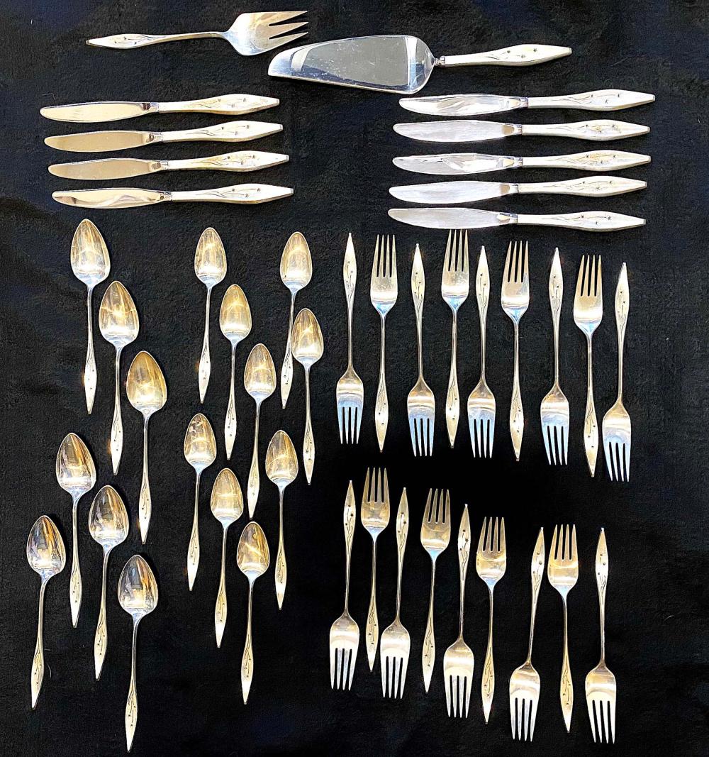 Appraisal: AMERICAN STERLING SILVER PART FLATWARE SERVICEReed and Barton Circa Each