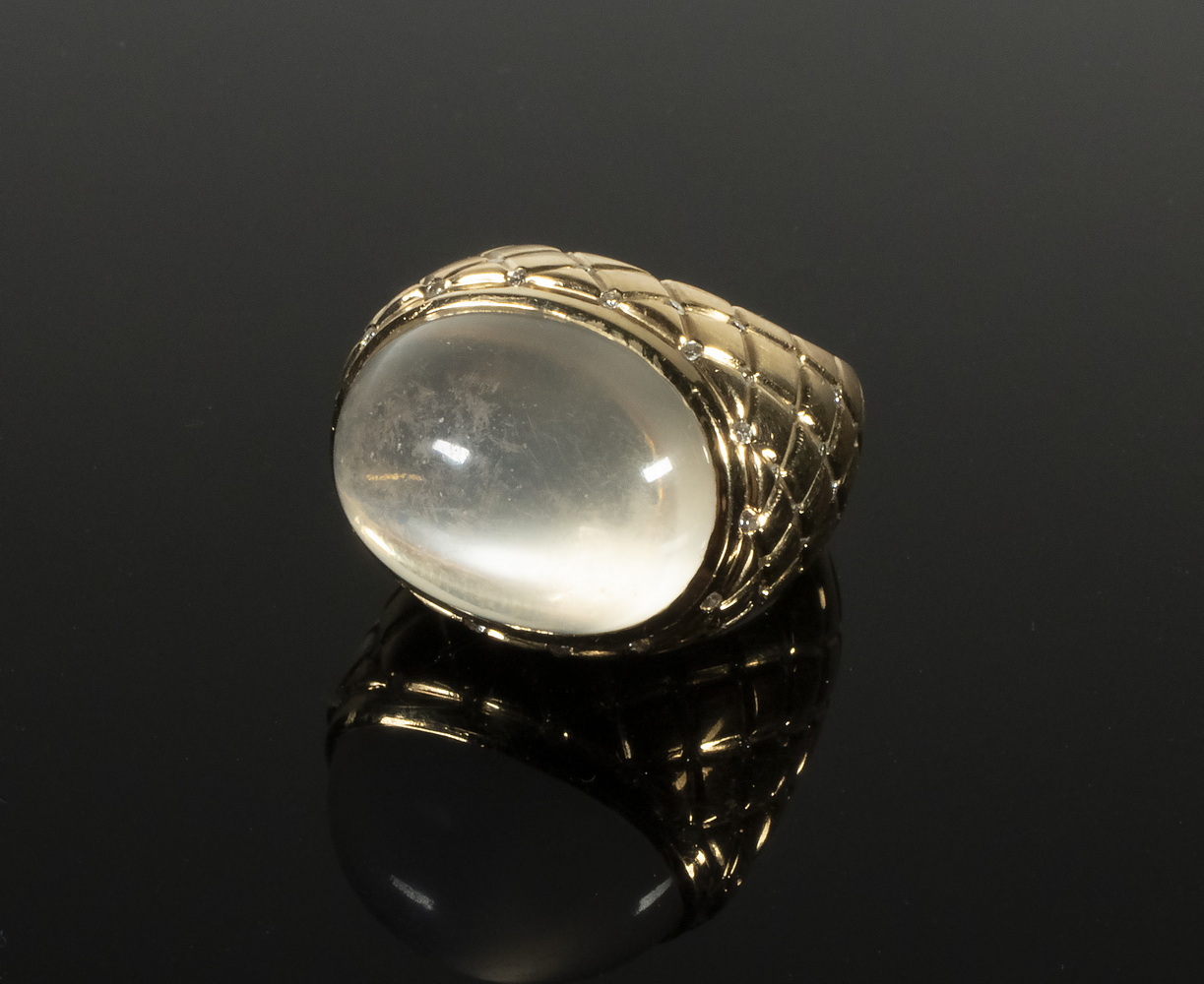 Appraisal: LADIES MOONSTONE DIAMOND RING K Yellow Gold Dome Form Ring